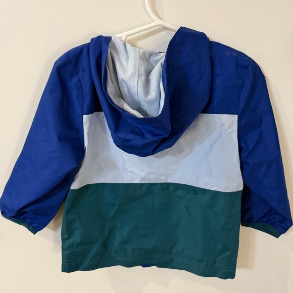 Cat & Jack toddler 2T rain jacket in blue, light blue & green - Picture 6 of 6